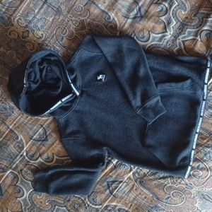 Abercrombie kids black sweatshirt, size 5/6